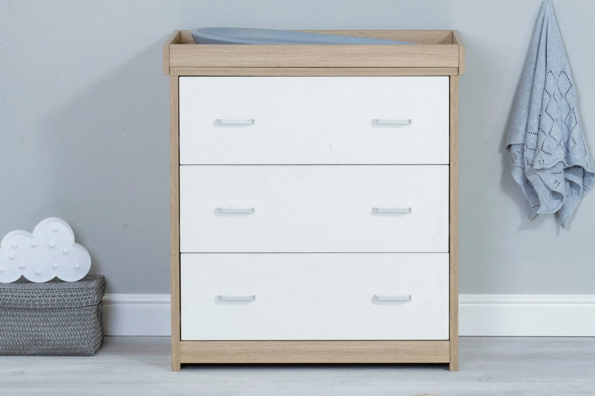 Babymore Veni 2 Piece Cot Bed & Changing Unit - Oak White
