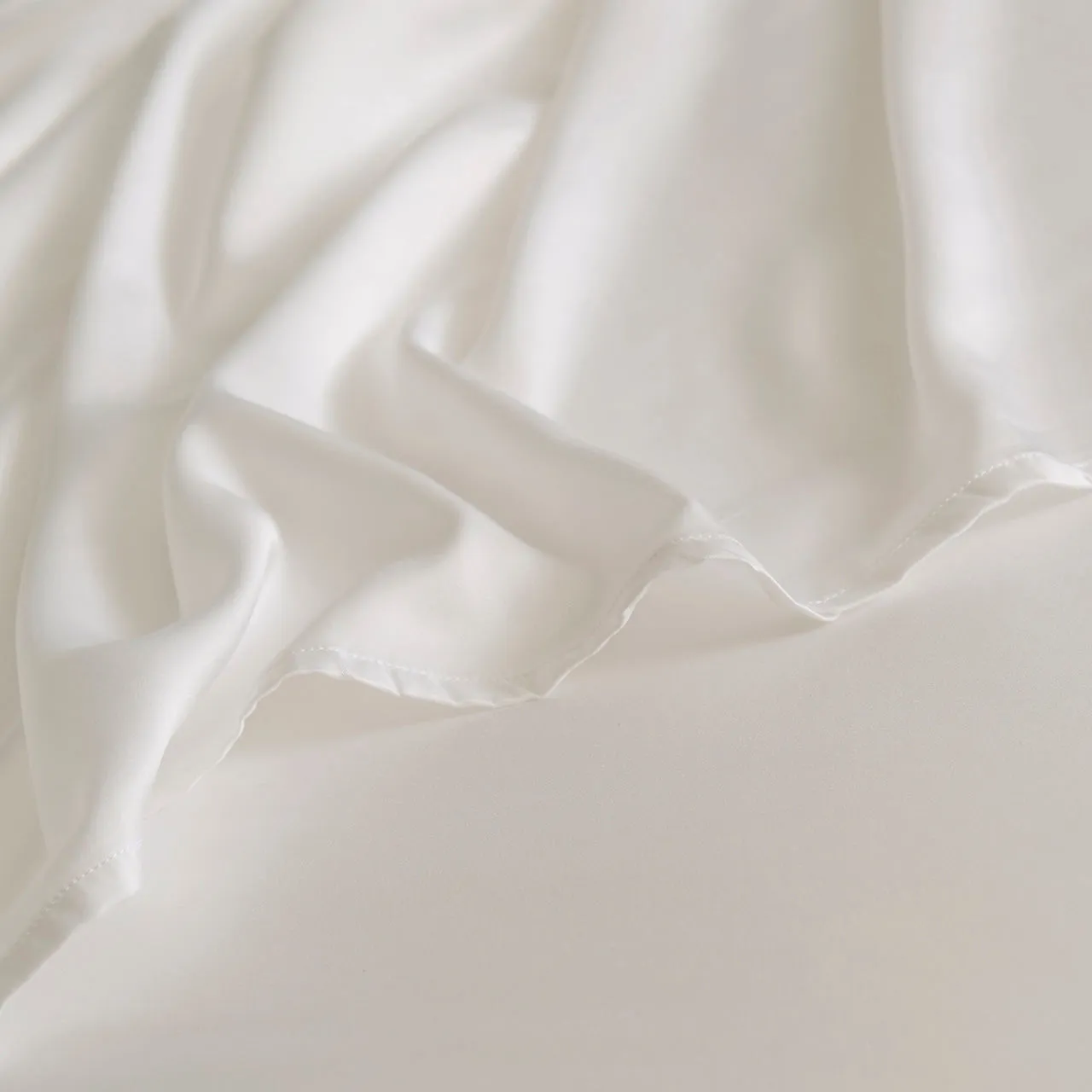 Cool Bamboo Bed Sheet Set Hotel Collection by Robinsons