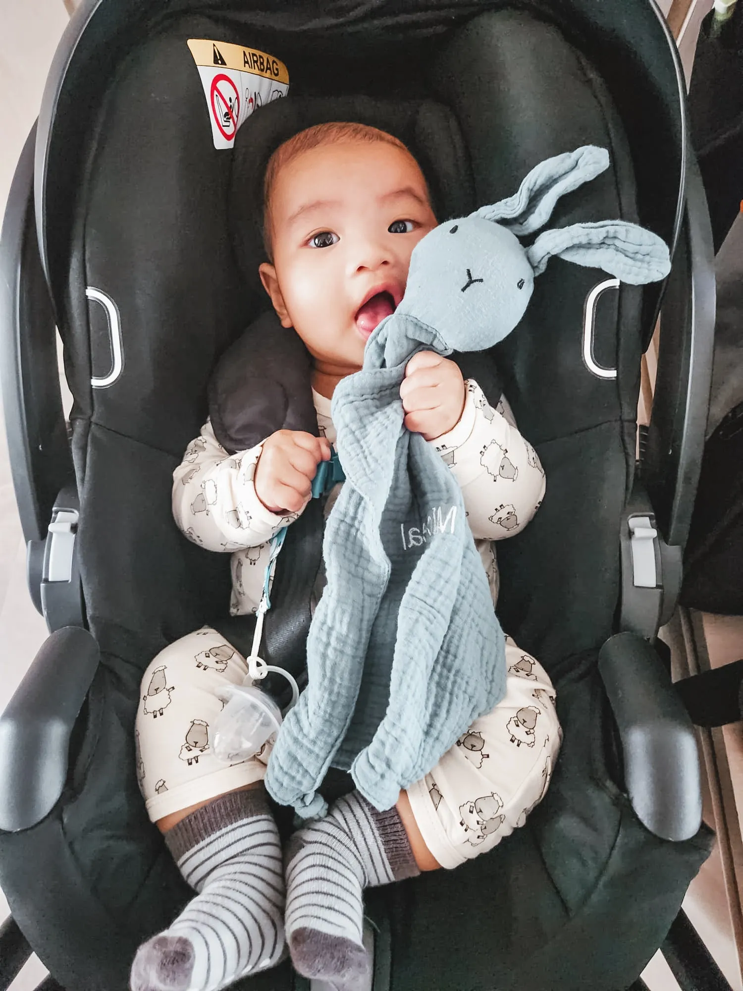HANDKIE-BLANKIE Baby Hamper