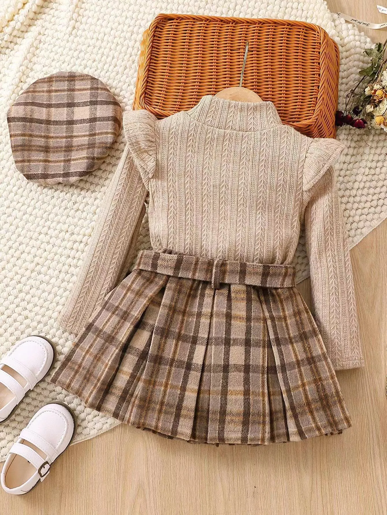 Knitted long-sleeved top plaid pleated skirt belt hat children's suit