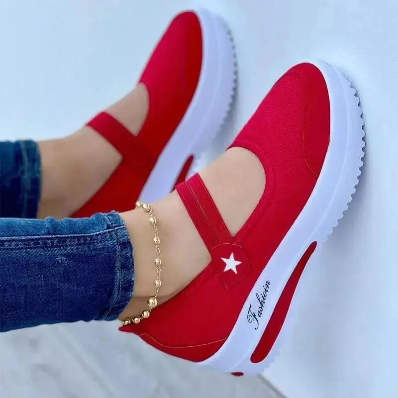 Leila® | Casual and effortless   sneakers