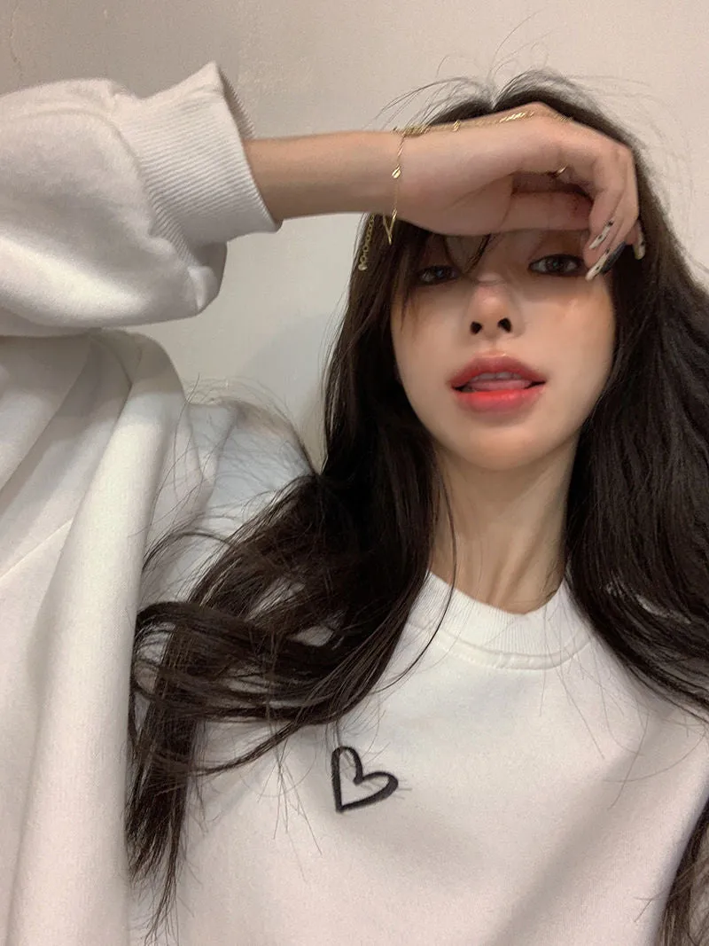 Long Sleeve O-Neck Love Sweatshirt