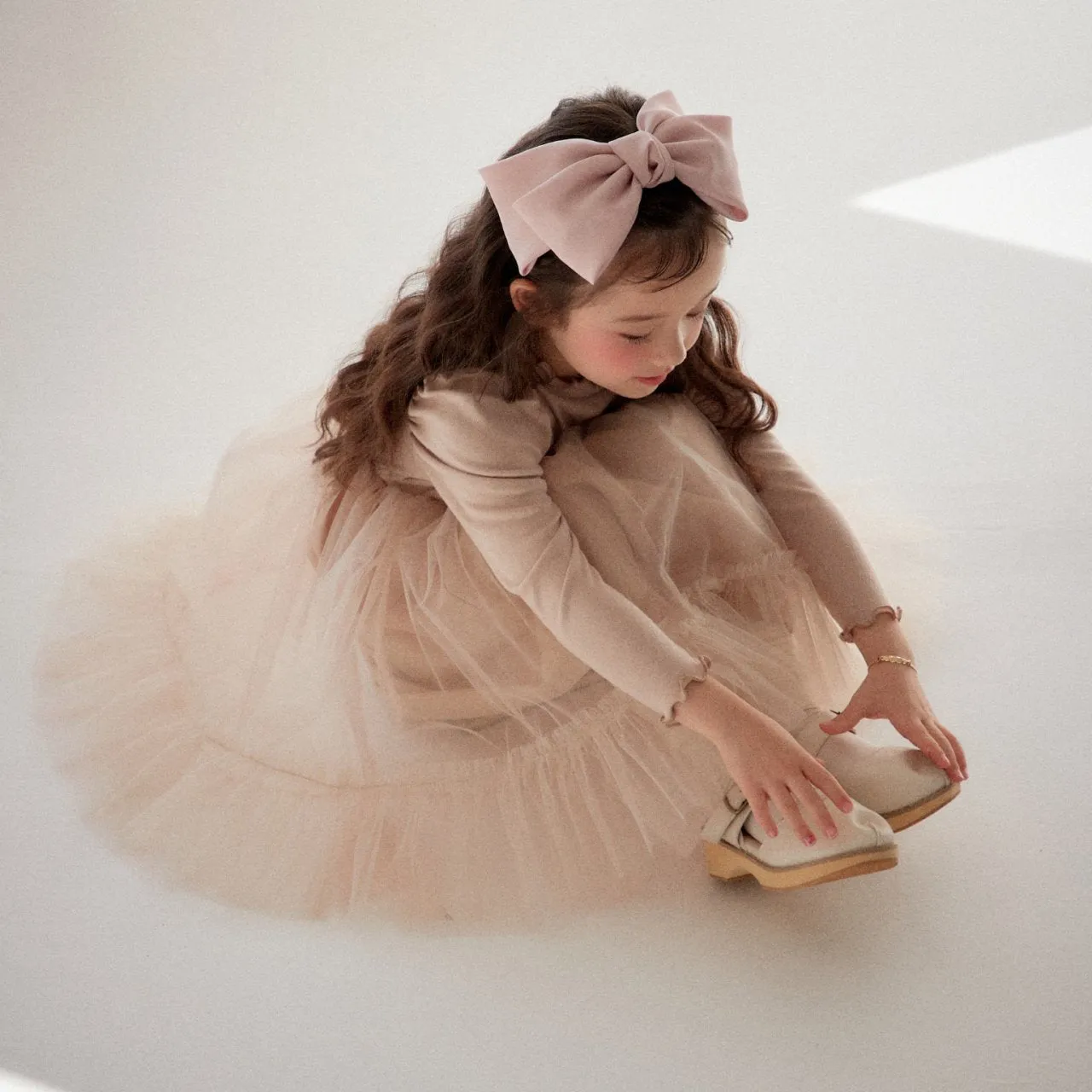 LOVE ME DRESS- BEIGE