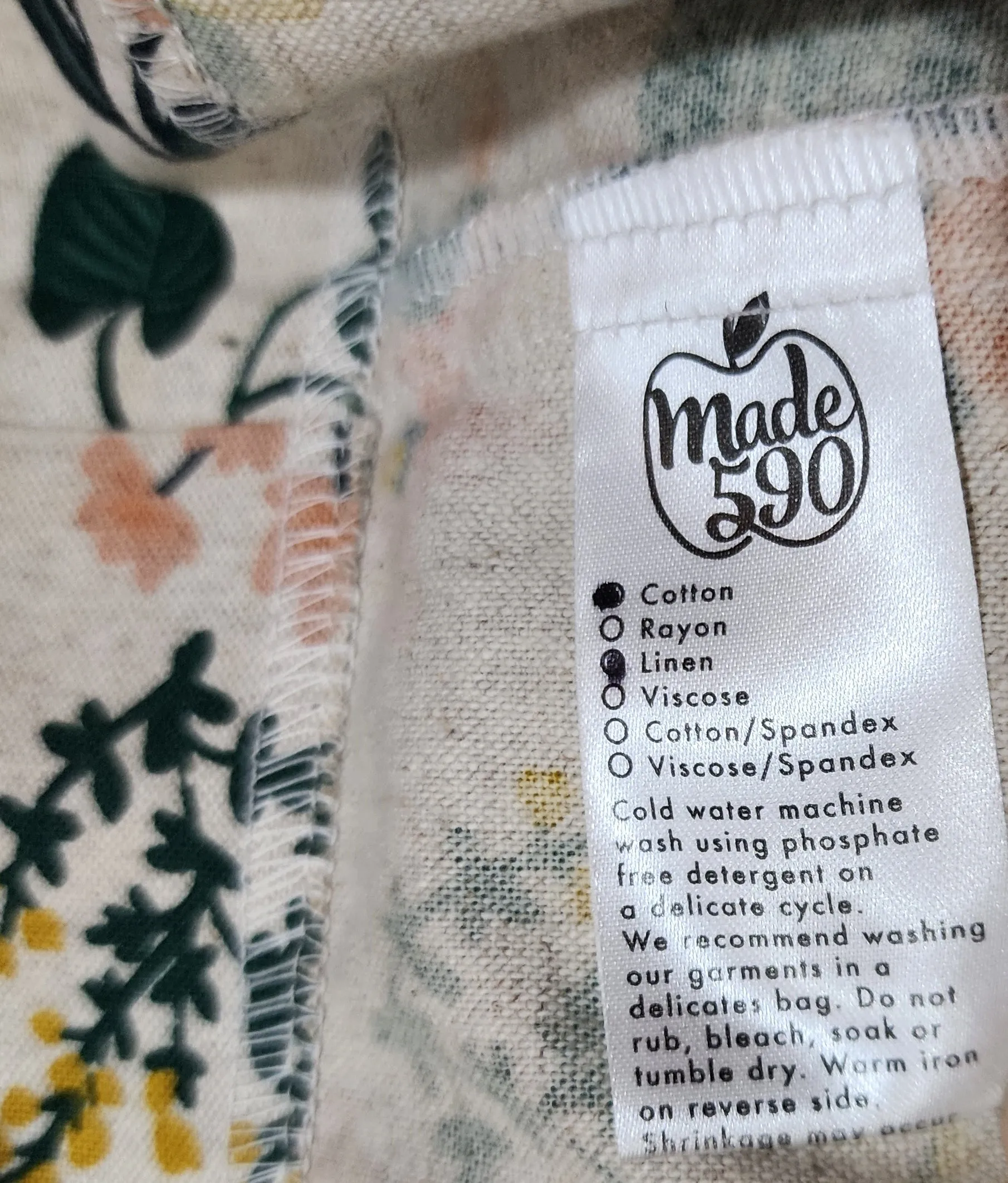 Made590 flower print skirt size XXS (easily fits 6 and 8)