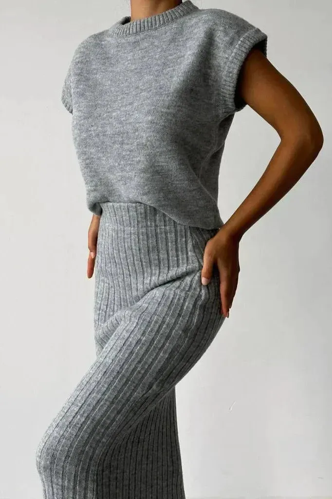 Mila Two-piece set: cardigan   knitted skirt