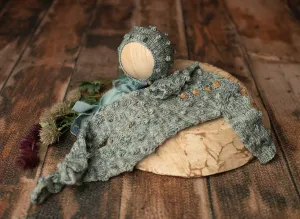 New! Newborn Bobble romper & bonnet set