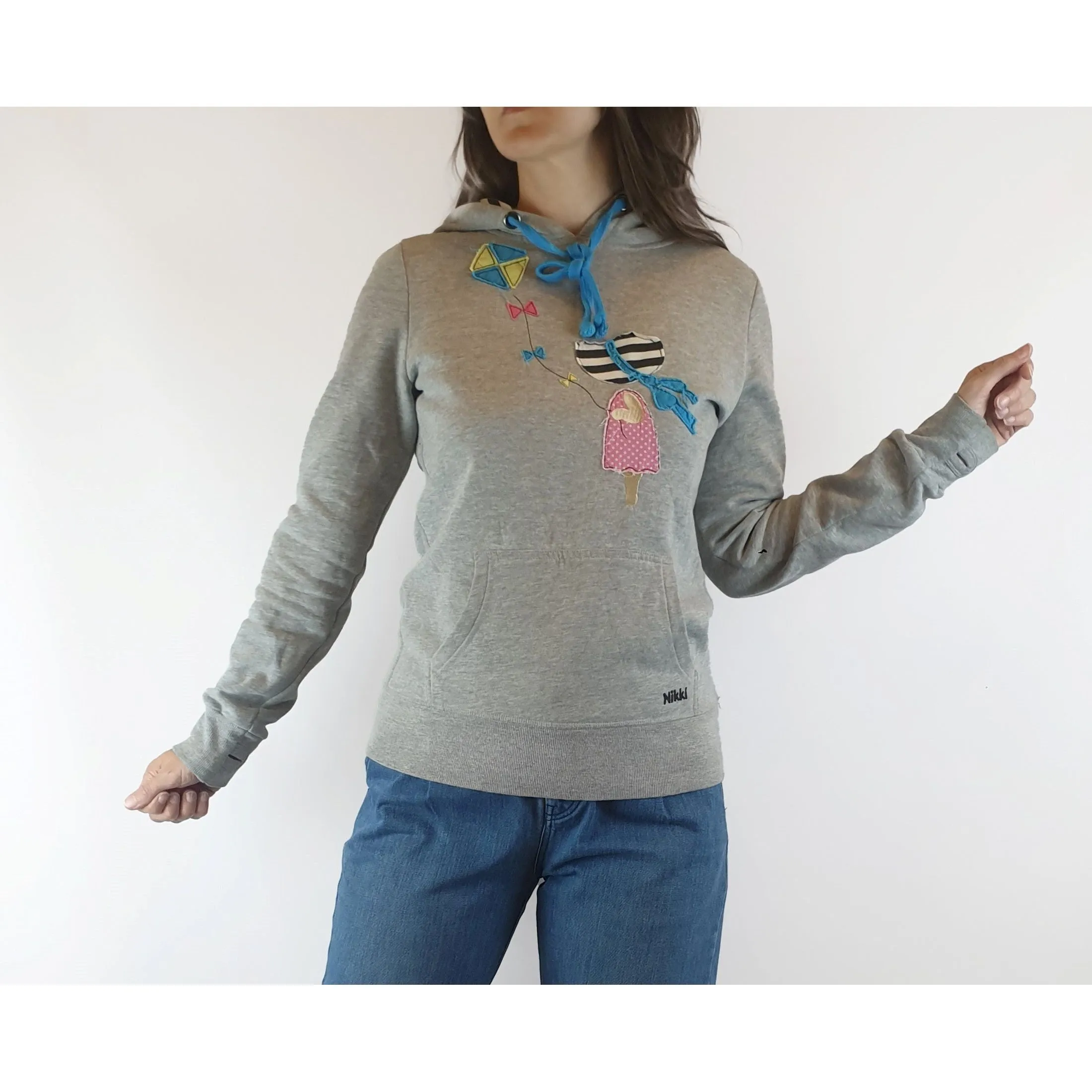 Nikki grey hoody jumper with cute kite flying kite front patttern size 8