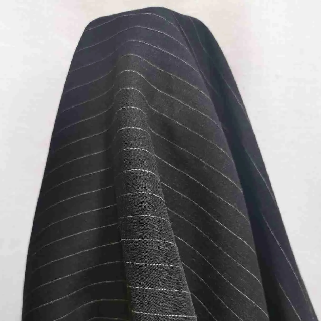 Olivia Rayon Linen Stripe, Black