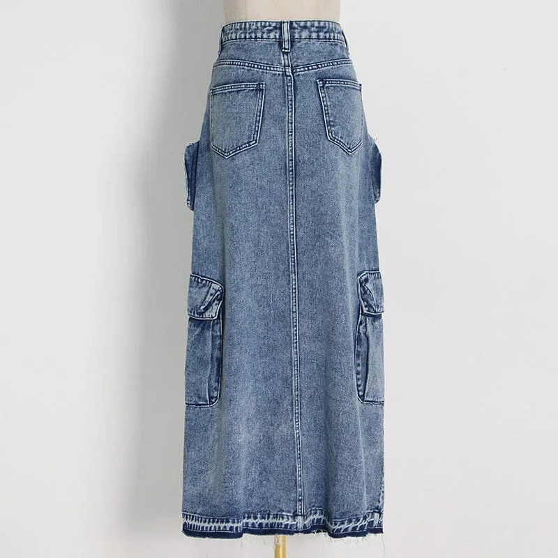 POCKET SPLIT DENIM SKIRT IN BLUE