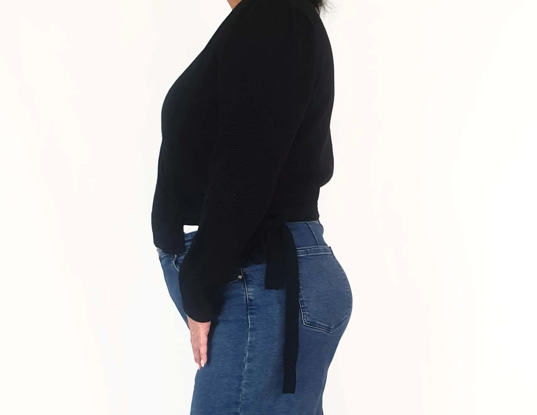Princess Highway black ballerina style cropped wrap cardigan size 18