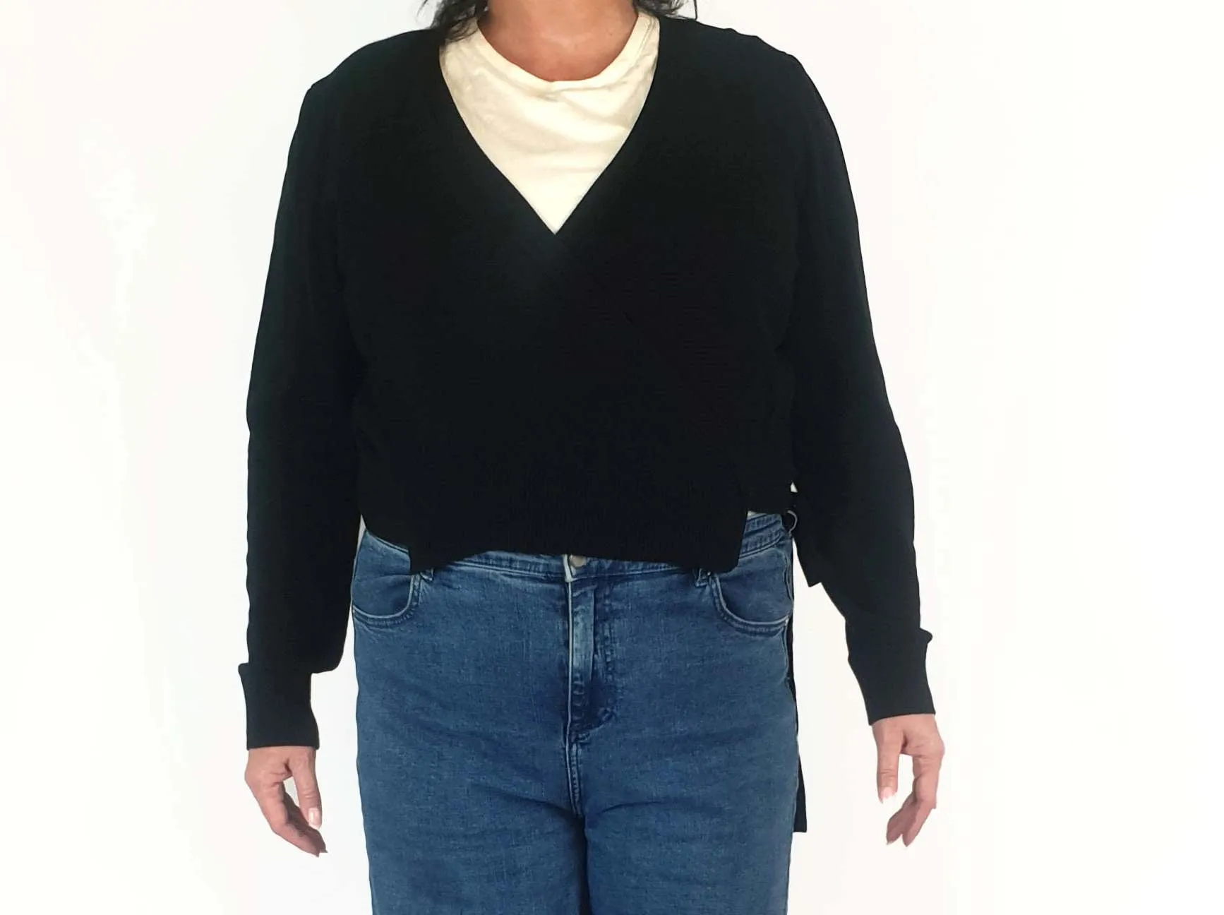 Princess Highway black ballerina style cropped wrap cardigan size 18