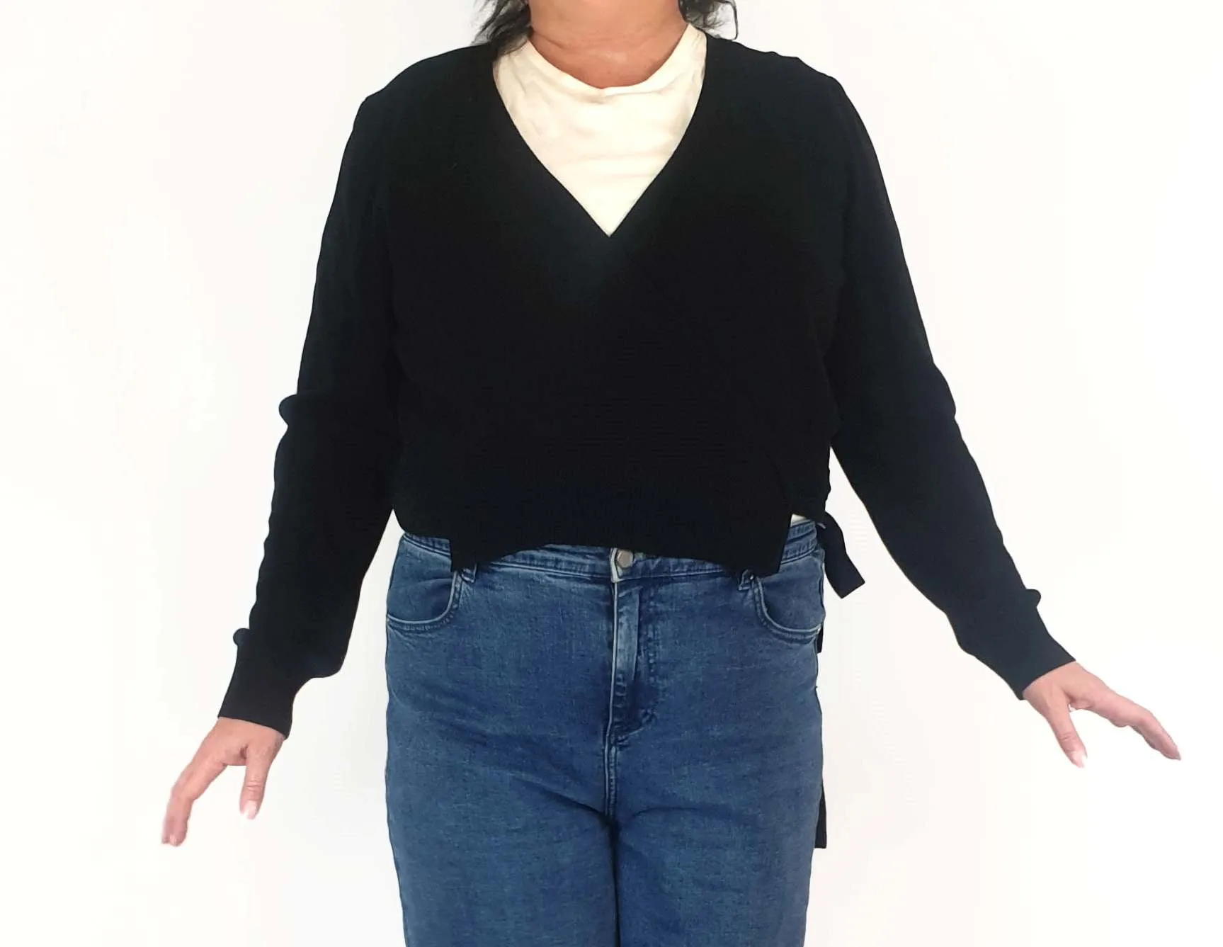 Princess Highway black ballerina style cropped wrap cardigan size 18