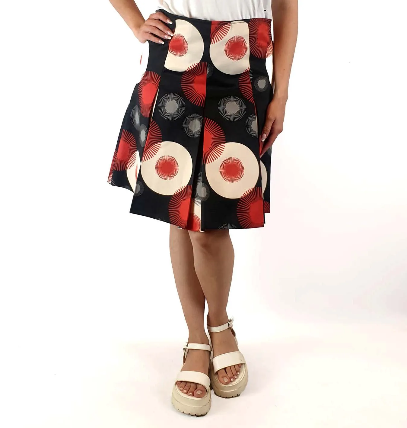 Remember? Black-based unique print skirt size 36 (best fits AU 10)