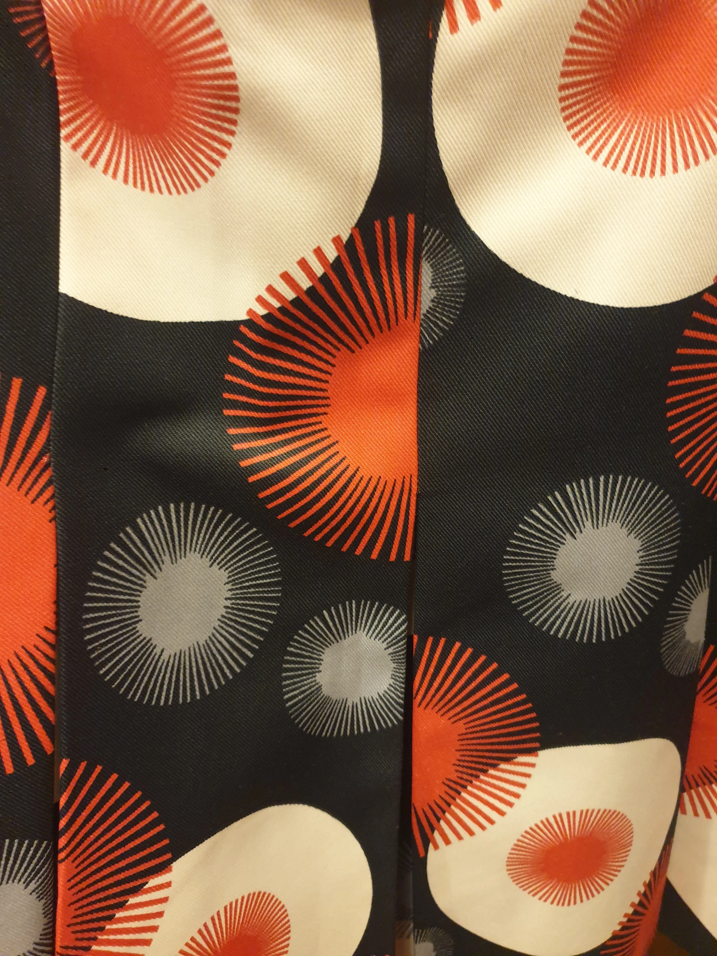 Remember? Black-based unique print skirt size 36 (best fits AU 10)