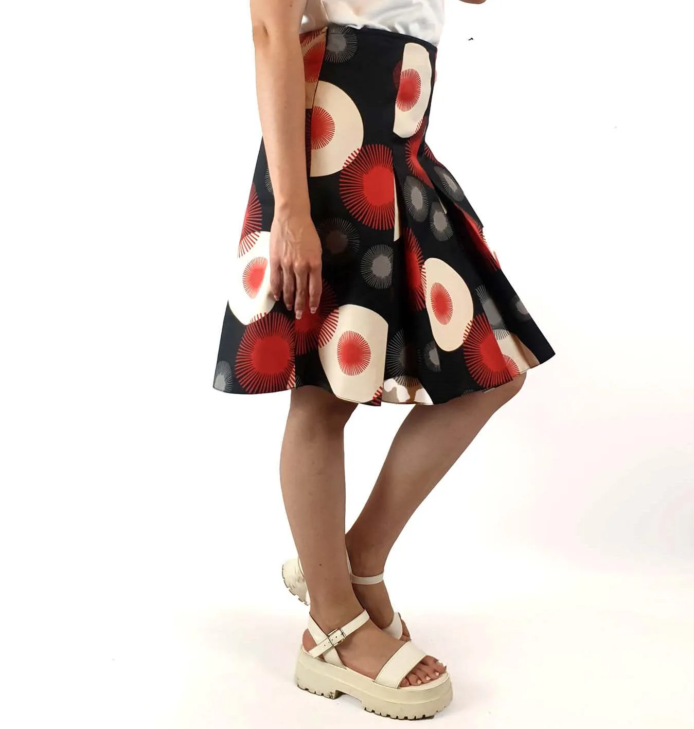 Remember? Black-based unique print skirt size 36 (best fits AU 10)