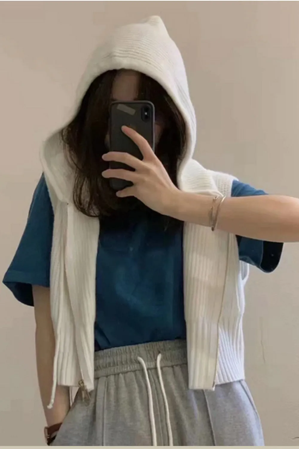 Retro Hooded Knitted Vest Sweater