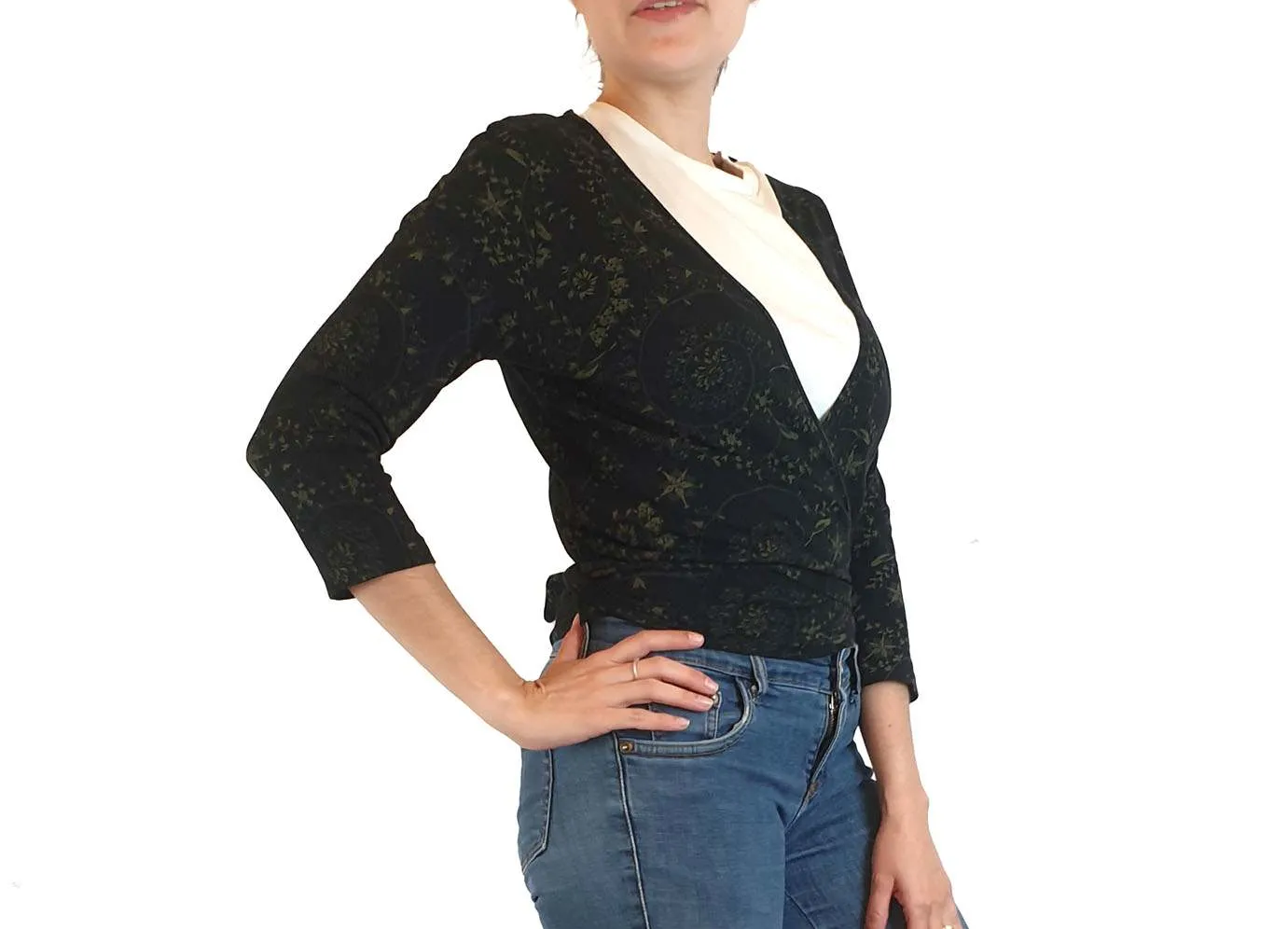 Surface Art black print cropped long sleeve cardigan size S