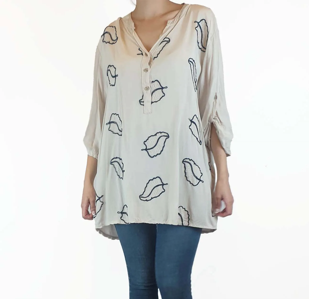 Threadz Australia cream half sleeve shirt top with embroydered leaves size S (best fits 10)
