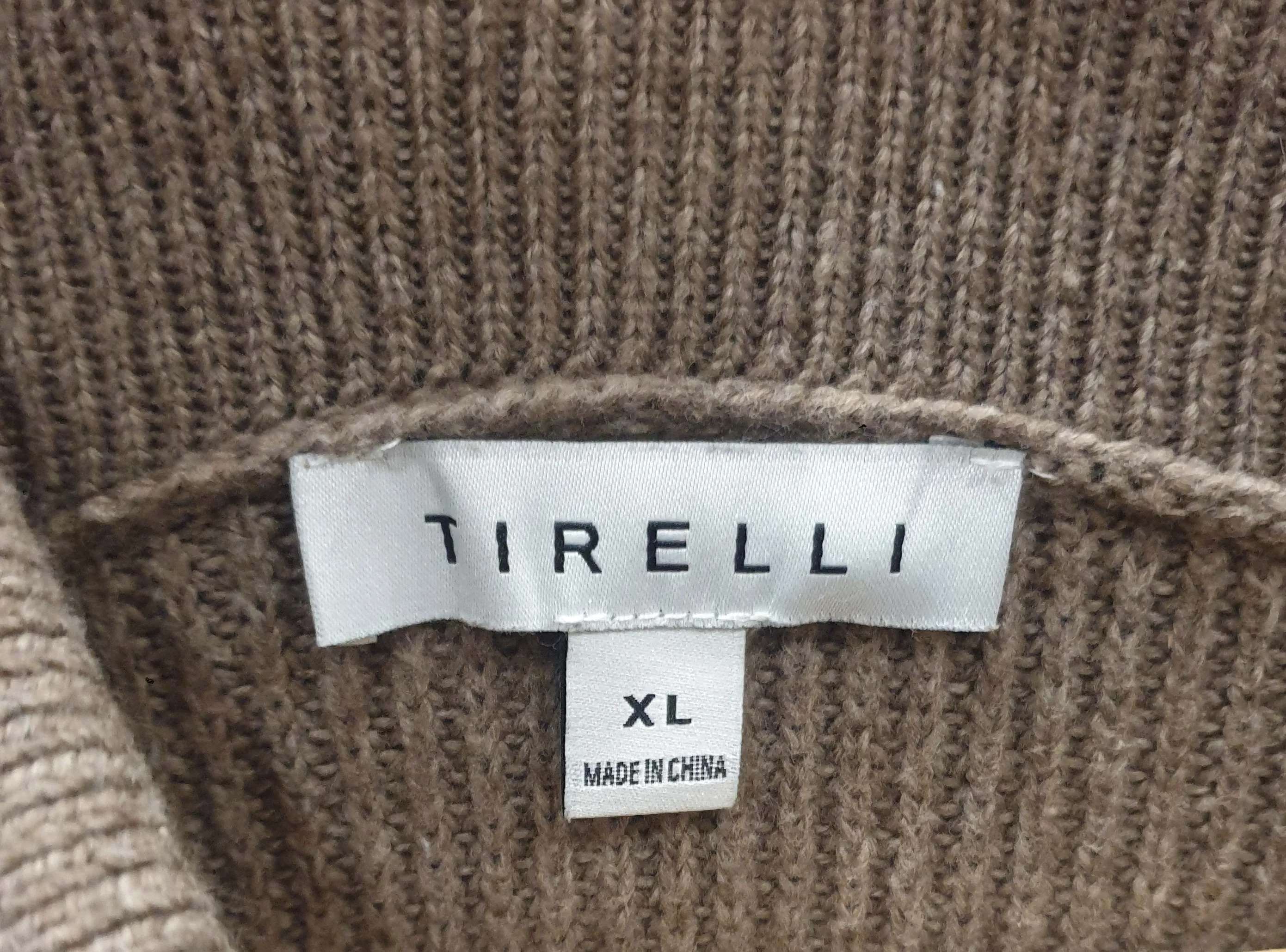 Tirelli brown knit roll neck jumper size XL