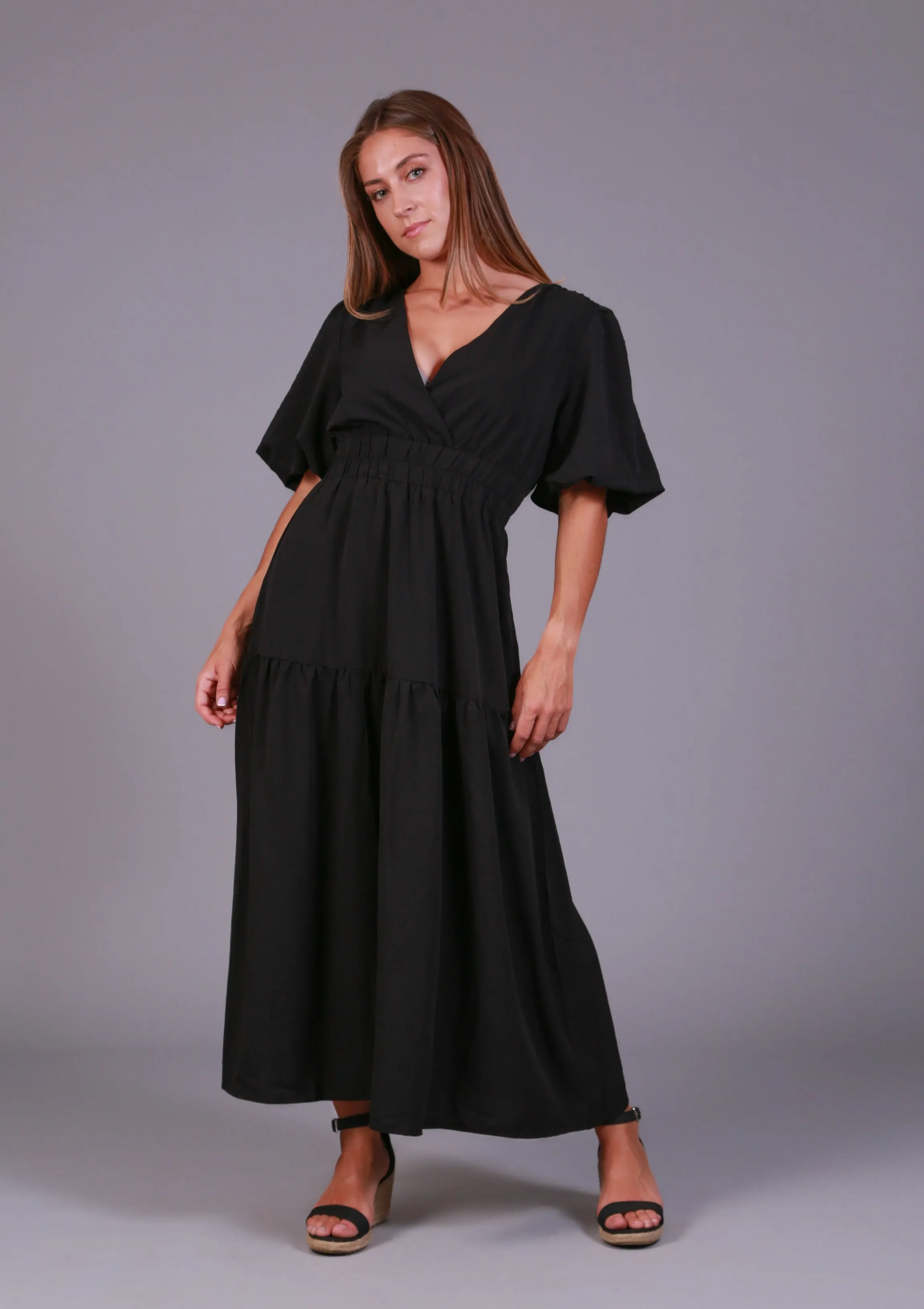 V-Neck maxi dress short sleeve- Black