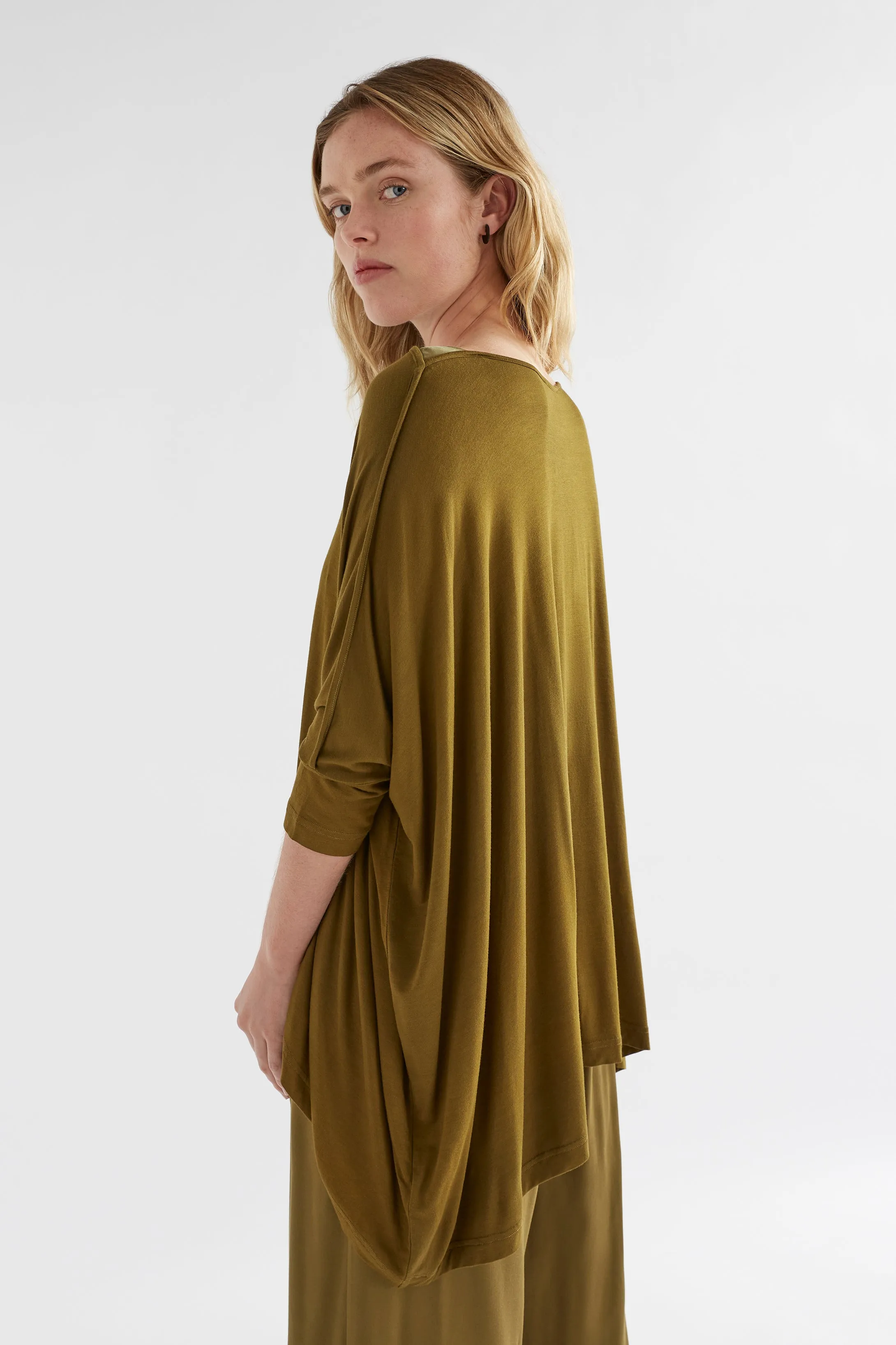 Wide Stretch Jardin Top