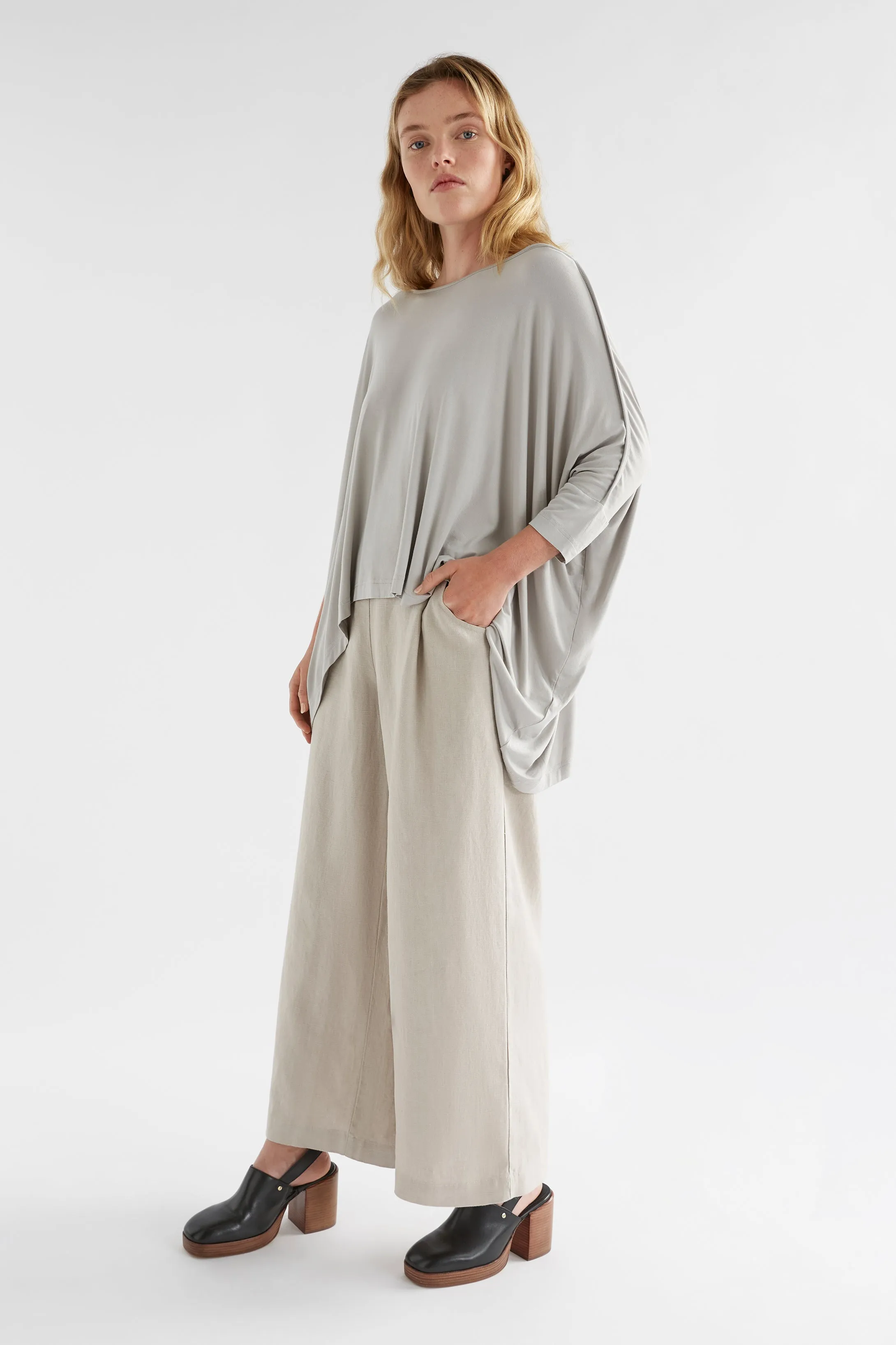 Wide Stretch Jardin Top