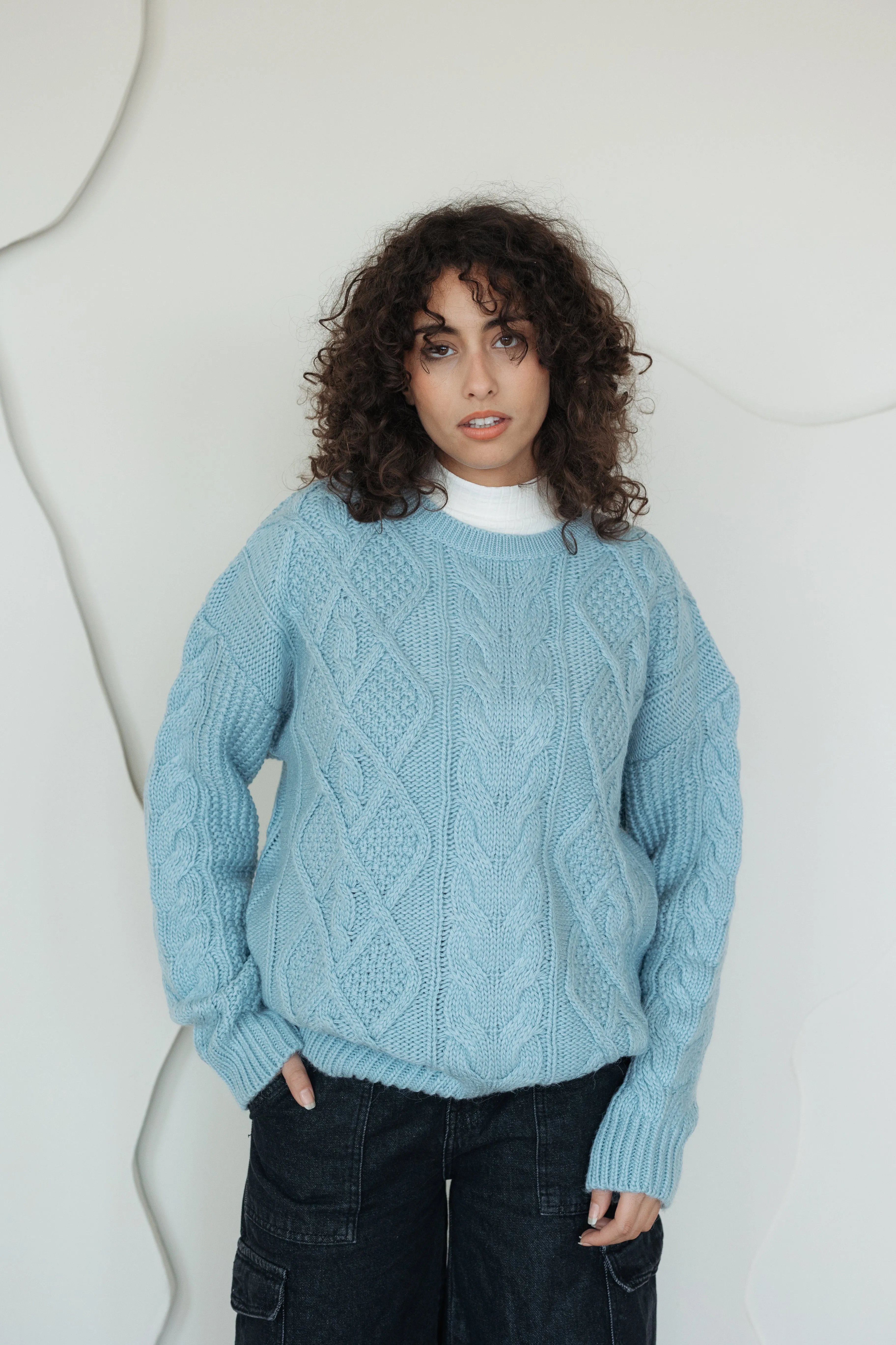 Women Round Neck Knitted Pullover
