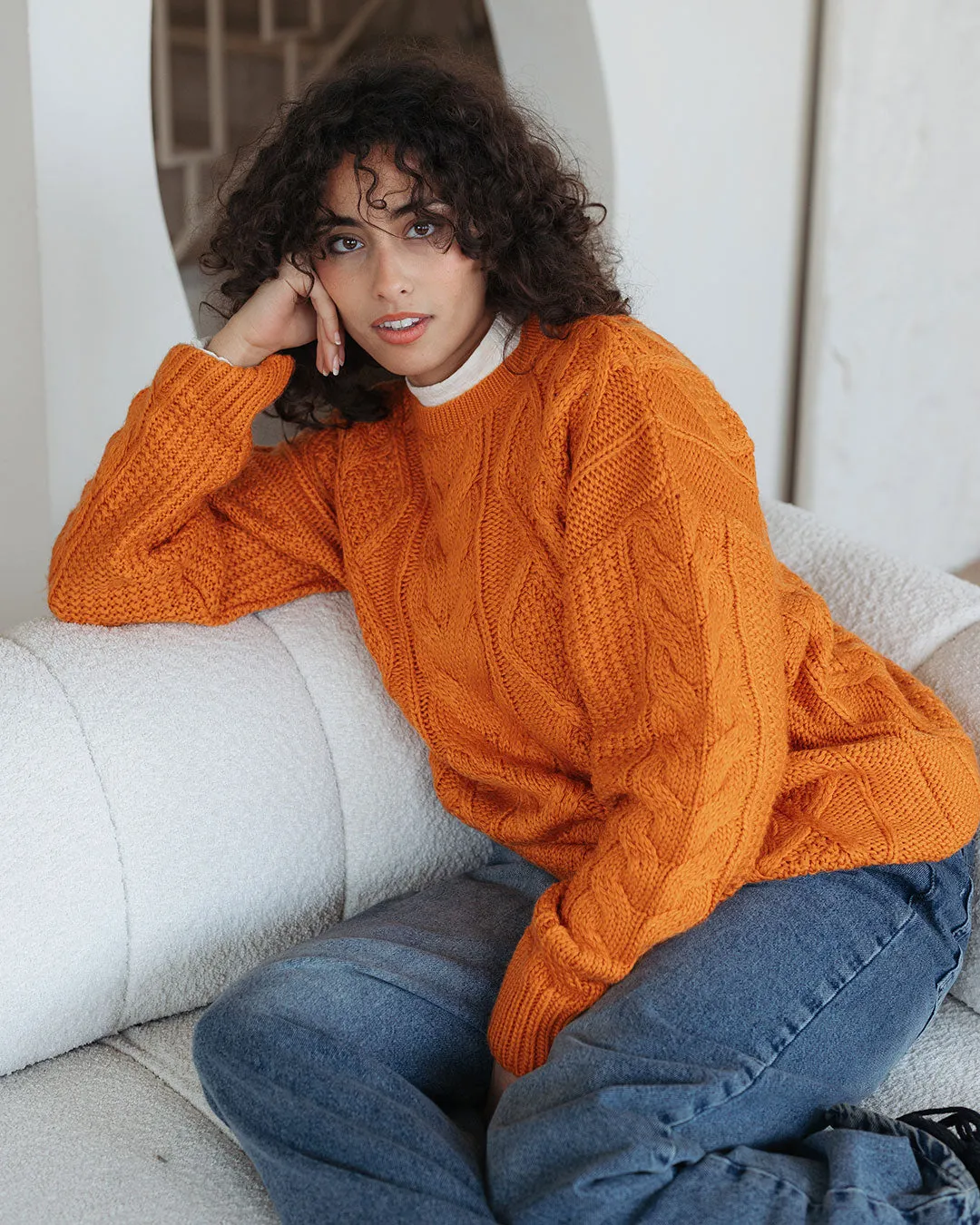 Women Round Neck Knitted Pullover